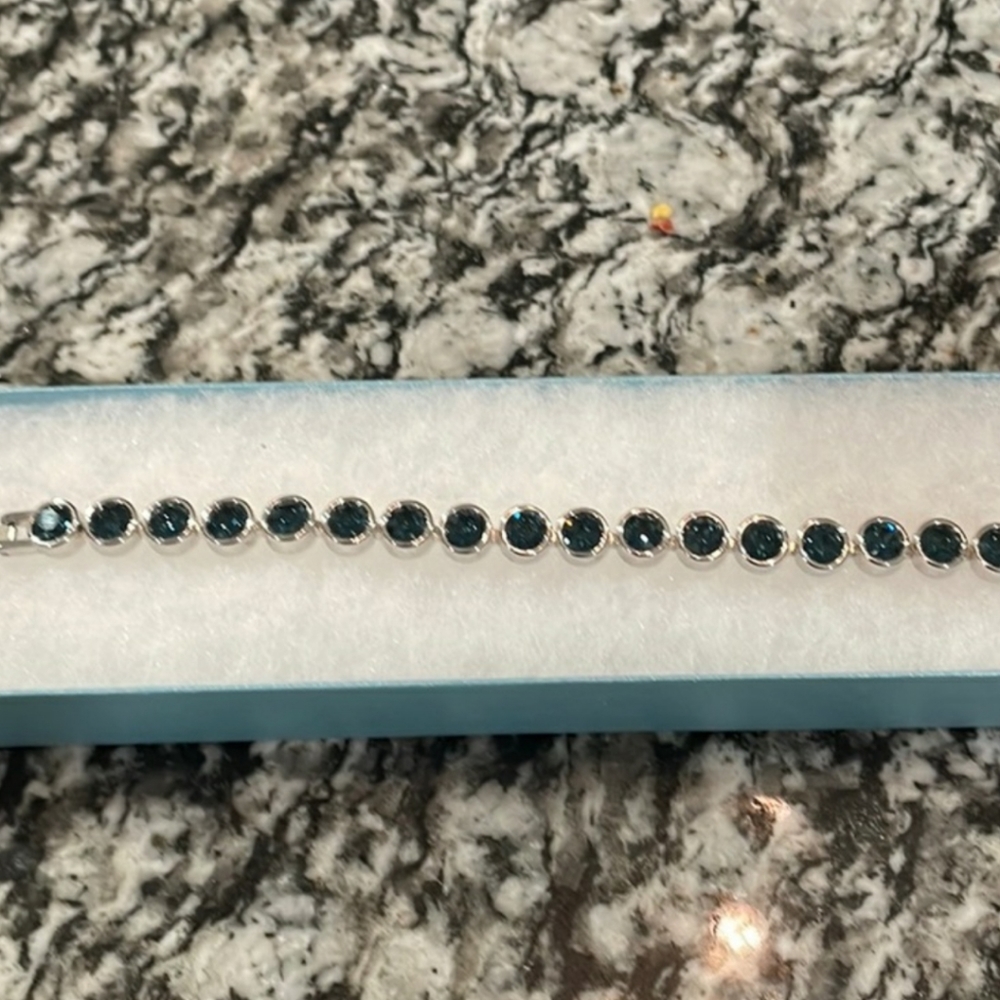 Touchstone Crystal Dark Blue Ice Bracelet - Picture 3 of 4